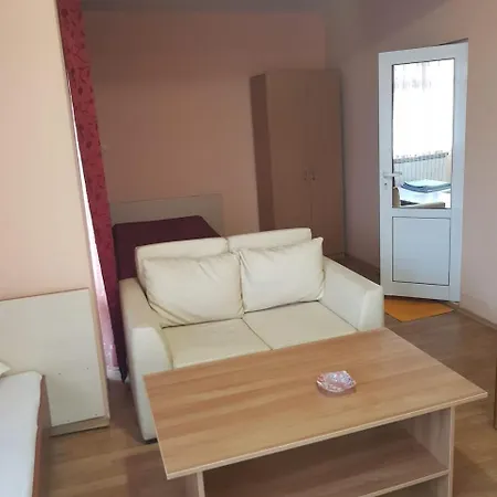 Hotel Briz Karnobat