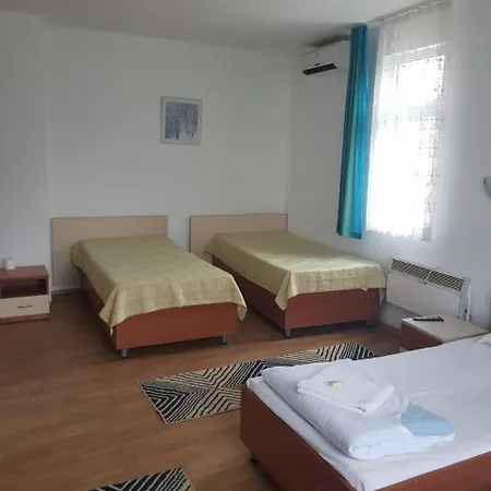 Hotel Briz Karnobat
